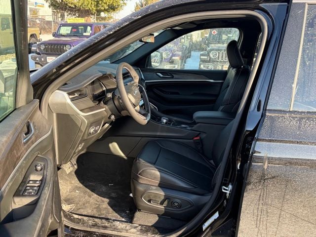 2026 Jeep Grand Cherokee GRAND CHEROKEE L LIMITED RESERVE 4X4