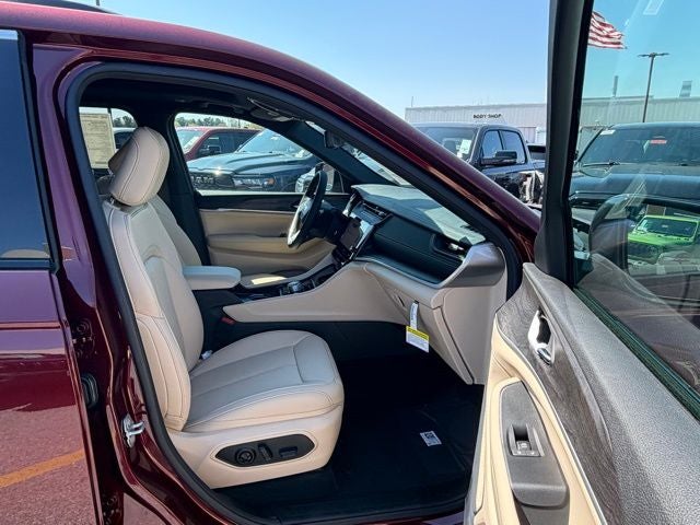 2026 Jeep Grand Cherokee GRAND CHEROKEE L LIMITED 4X4