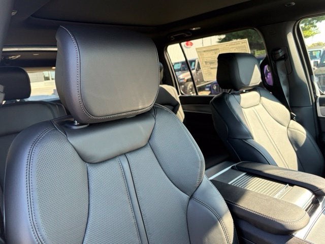 2027 Jeep Grand Wagoneer GRAND WAGONEER LONG WHEELBASE 4X4