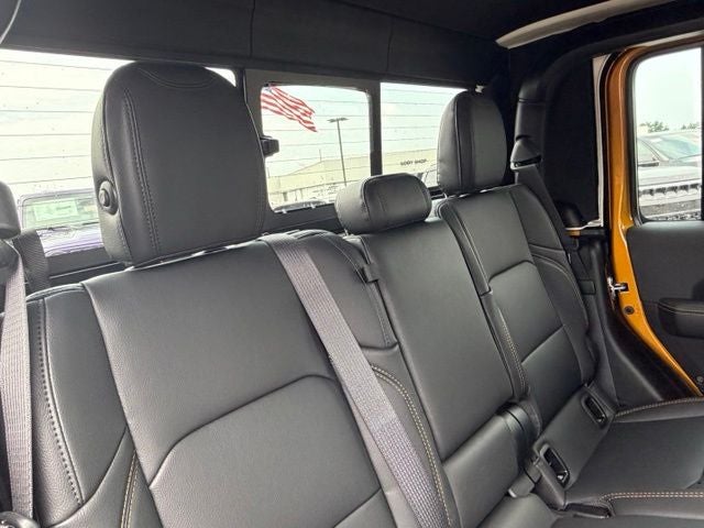 2026 Jeep Gladiator GLADIATOR SAHARA 4X4