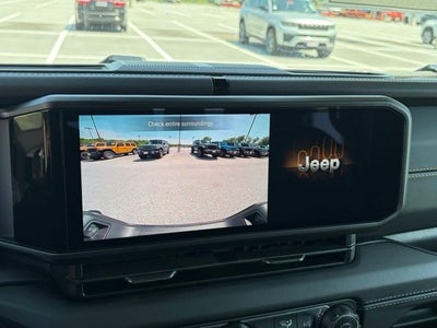 2026 Jeep Gladiator GLADIATOR SAHARA 4X4