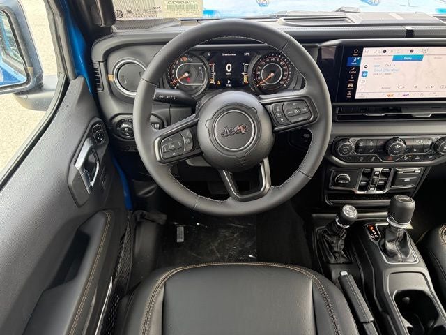 2026 Jeep Gladiator GLADIATOR SAHARA 4X4