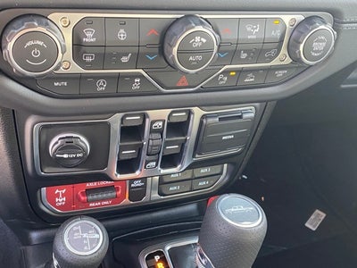 2026 Jeep Gladiator GLADIATOR MOJAVE X 4X4