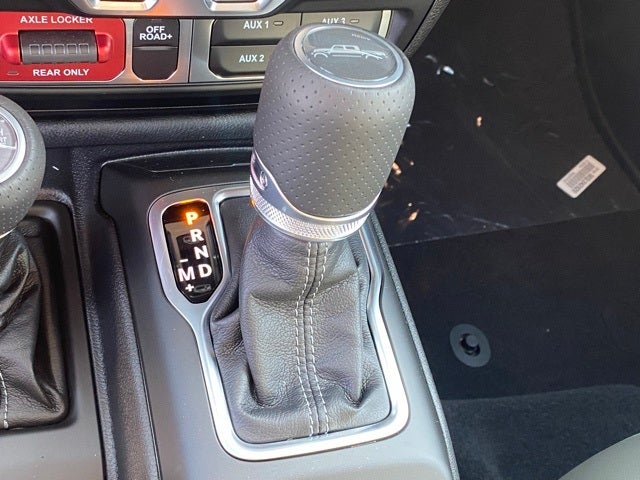 2026 Jeep Gladiator GLADIATOR MOJAVE X 4X4