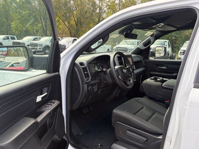 2027 RAM Ram 1500 RAM 1500 TRADESMAN QUAD CAB 4X2 6'4' BOX
