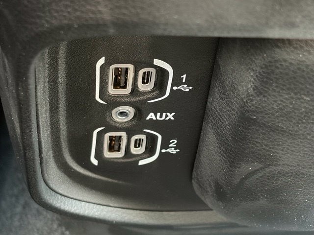 2027 RAM Ram 1500 RAM 1500 TRADESMAN QUAD CAB 4X2 6'4' BOX