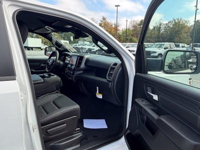 2027 RAM Ram 1500 RAM 1500 TRADESMAN QUAD CAB 4X2 6'4' BOX