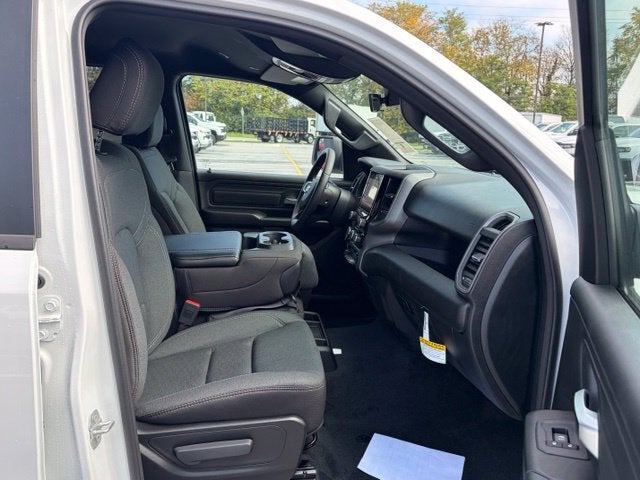 2027 RAM Ram 1500 RAM 1500 TRADESMAN QUAD CAB 4X2 6'4' BOX