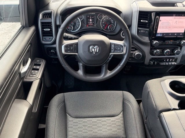2027 RAM Ram 1500 RAM 1500 TRADESMAN QUAD CAB 4X2 6'4' BOX
