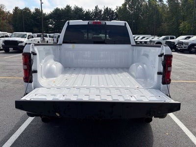 2027 RAM Ram 1500 RAM 1500 TRADESMAN QUAD CAB 4X2 6'4' BOX
