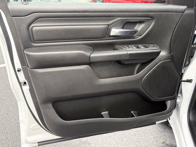 2027 RAM Ram 1500 RAM 1500 TRADESMAN QUAD CAB 4X2 6'4' BOX