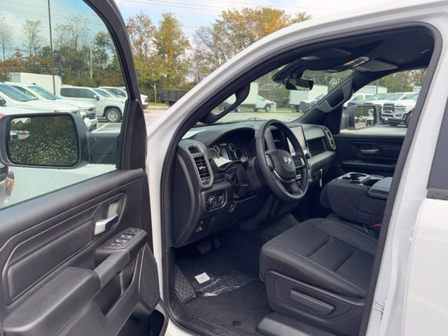 2027 RAM Ram 1500 RAM 1500 TRADESMAN QUAD CAB 4X2 6'4' BOX