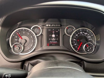 2027 RAM Ram 1500 RAM 1500 TRADESMAN QUAD CAB 4X2 6'4' BOX