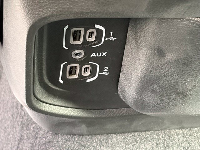 2027 RAM Ram 1500 RAM 1500 TRADESMAN QUAD CAB 4X2 6'4' BOX