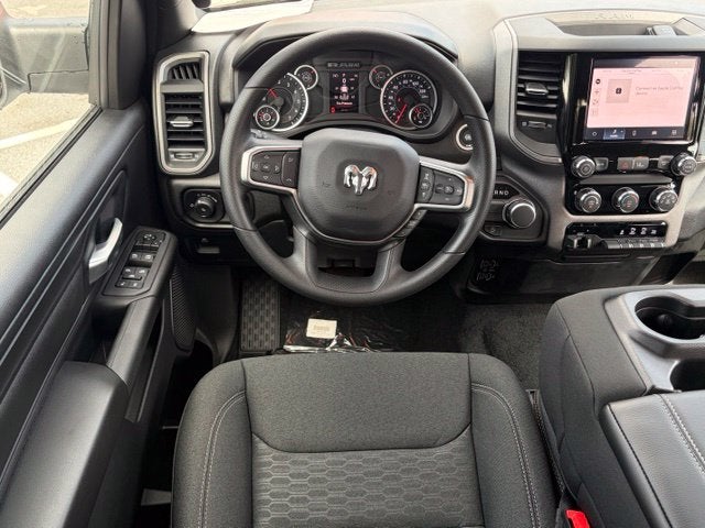 2027 RAM Ram 1500 RAM 1500 TRADESMAN QUAD CAB 4X2 6'4' BOX