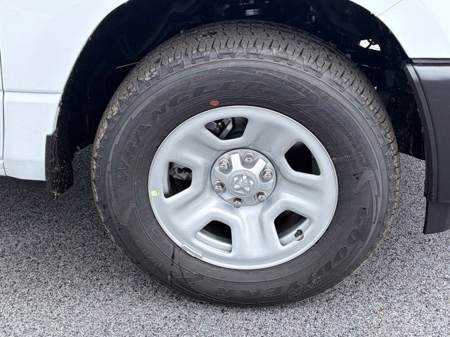 2027 RAM Ram 1500 RAM 1500 TRADESMAN QUAD CAB 4X2 6'4' BOX