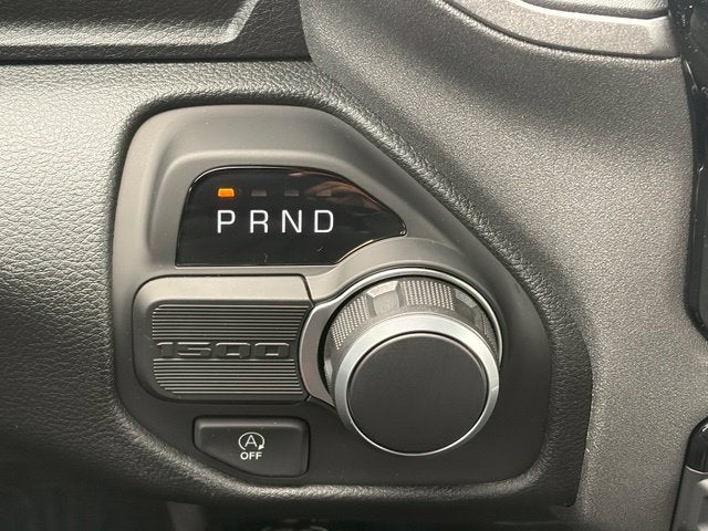 2027 RAM Ram 1500 RAM 1500 TRADESMAN QUAD CAB 4X2 6'4' BOX