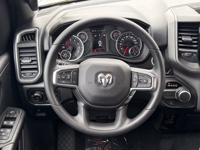 2027 RAM Ram 1500 RAM 1500 TRADESMAN QUAD CAB 4X2 6'4' BOX