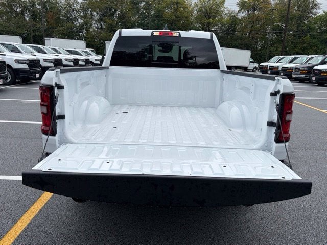 2027 RAM Ram 1500 RAM 1500 TRADESMAN QUAD CAB 4X2 6'4' BOX