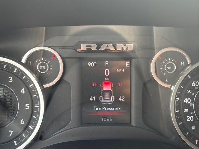 2026 RAM Ram 1500 RAM 1500 TRADESMAN QUAD CAB 4X4 6'4' BOX