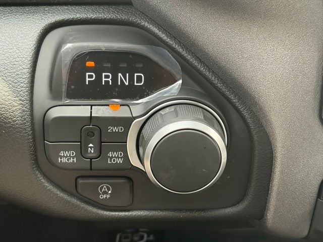 2026 RAM Ram 1500 RAM 1500 TRADESMAN QUAD CAB 4X4 6'4' BOX