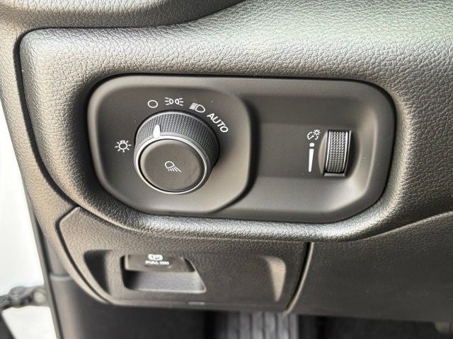 2026 RAM Ram 1500 RAM 1500 TRADESMAN QUAD CAB 4X4 6'4' BOX