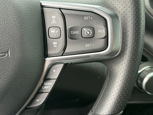 2026 RAM Ram 1500 RAM 1500 EXPRESS QUAD CAB 4X4 6'4' BOX