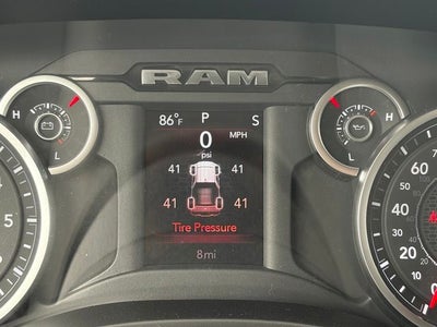 2026 RAM Ram 1500 RAM 1500 EXPRESS QUAD CAB 4X4 6'4' BOX