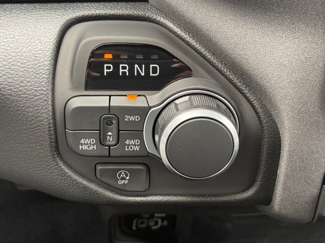 2026 RAM Ram 1500 RAM 1500 EXPRESS QUAD CAB 4X4 6'4' BOX