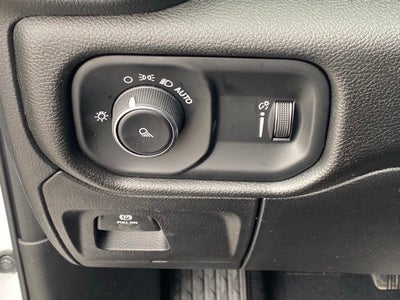 2026 RAM Ram 1500 RAM 1500 TRADESMAN QUAD CAB 4X4 6'4' BOX