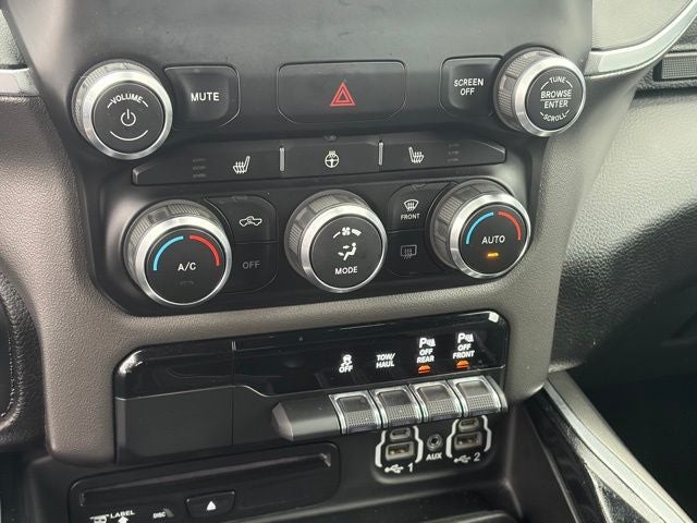2019 RAM 1500 Big Horn/Lone Star Crew Cab 4x4 5'7' Box