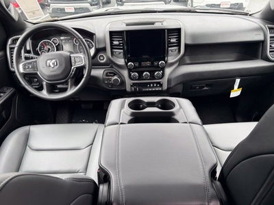 2027 RAM Ram 1500 RAM 1500 TRADESMAN CREW CAB 4X4 5'7' BOX