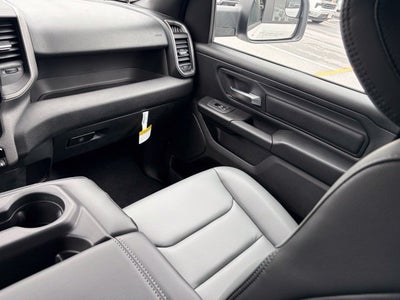 2027 RAM Ram 1500 RAM 1500 TRADESMAN CREW CAB 4X4 5'7' BOX