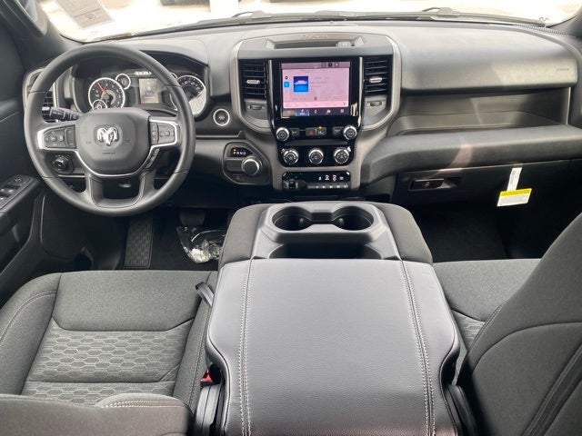 2026 RAM Ram 1500 RAM 1500 TRADESMAN QUAD CAB 4X2 6'4' BOX