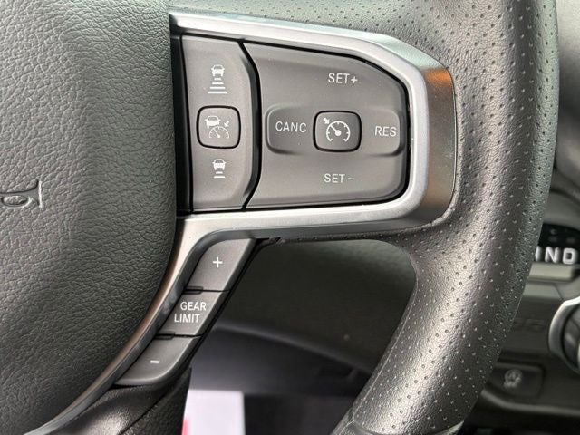 2026 RAM Ram 1500 RAM 1500 EXPRESS QUAD CAB 4X2 6'4' BOX