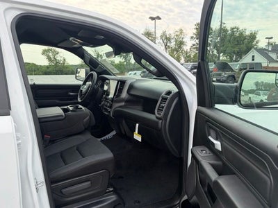 2026 RAM Ram 1500 RAM 1500 EXPRESS QUAD CAB 4X2 6'4' BOX