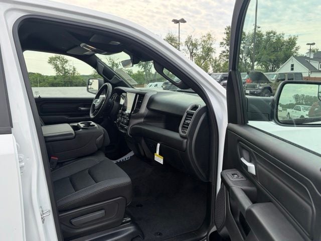 2026 RAM Ram 1500 RAM 1500 EXPRESS QUAD CAB 4X2 6'4' BOX
