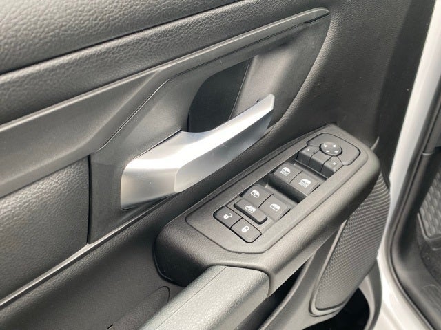 2026 RAM Ram 1500 RAM 1500 TRADESMAN QUAD CAB 4X2 6'4' BOX