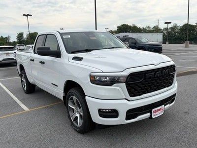 2026 RAM Ram 1500 RAM 1500 EXPRESS QUAD CAB 4X2 6'4' BOX