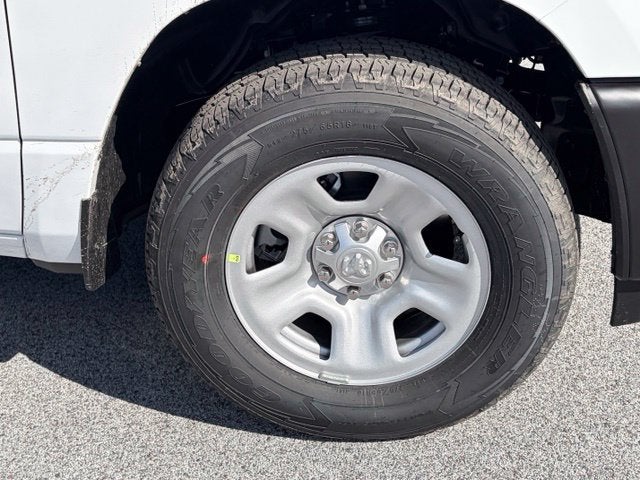 2027 RAM Ram 1500 RAM 1500 TRADESMAN QUAD CAB 4X4 6'4' BOX
