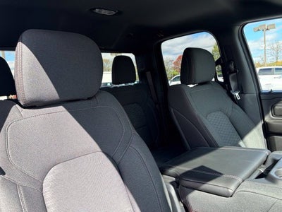 2027 RAM Ram 1500 RAM 1500 TRADESMAN QUAD CAB 4X4 6'4' BOX