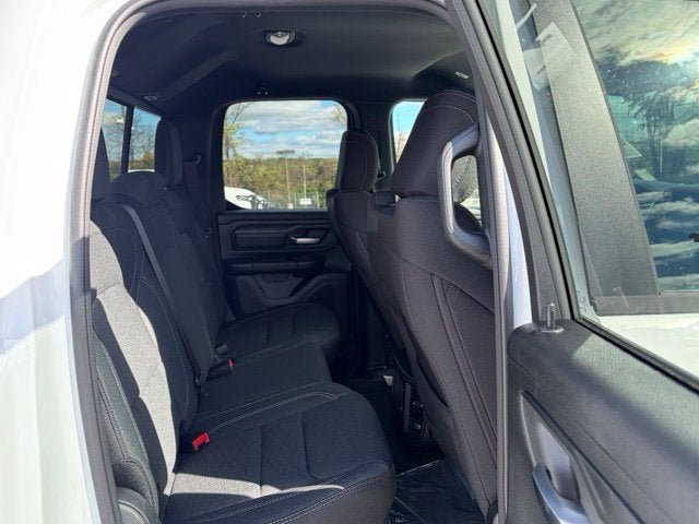 2027 RAM Ram 1500 RAM 1500 TRADESMAN QUAD CAB 4X4 6'4' BOX