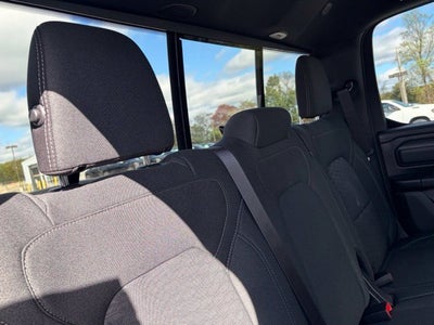 2027 RAM Ram 1500 RAM 1500 TRADESMAN QUAD CAB 4X4 6'4' BOX
