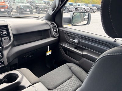 2027 RAM Ram 1500 RAM 1500 TRADESMAN QUAD CAB 4X4 6'4' BOX