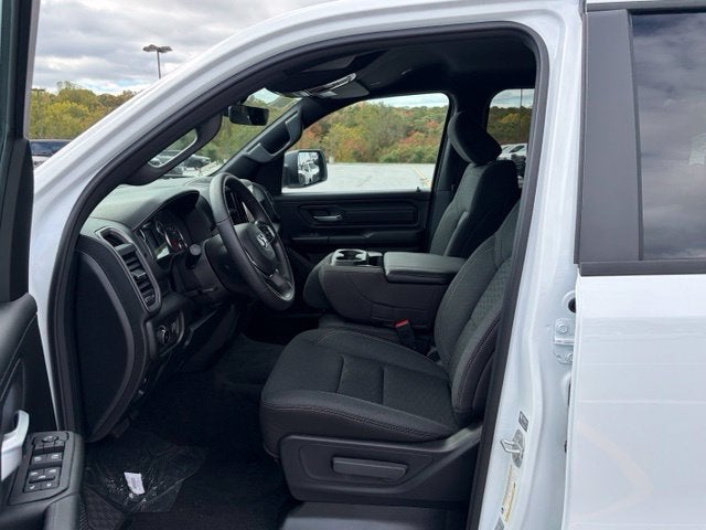 2027 RAM Ram 1500 RAM 1500 TRADESMAN QUAD CAB 4X4 6'4' BOX