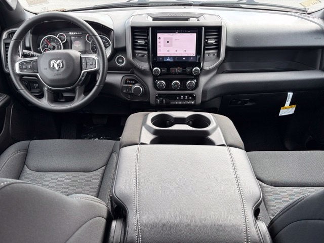 2027 RAM Ram 1500 RAM 1500 TRADESMAN QUAD CAB 4X4 6'4' BOX