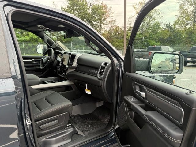 2027 RAM Ram 1500 RAM 1500 BIG HORN CREW CAB 4X4 5'7' BOX