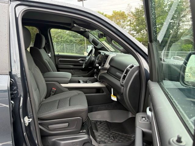 2027 RAM Ram 1500 RAM 1500 BIG HORN CREW CAB 4X4 5'7' BOX