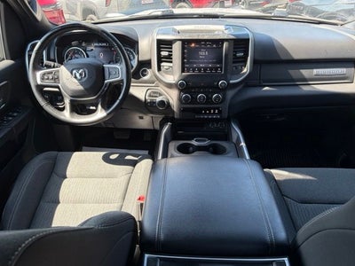2020 RAM 1500 Big Horn Crew Cab 4x4 5'7' Box