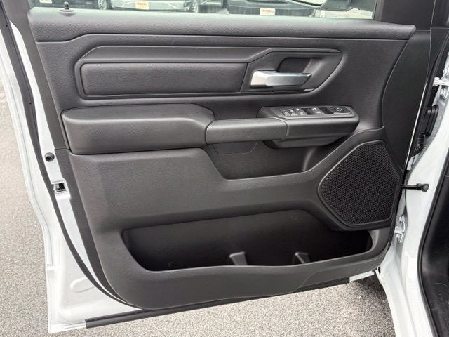 2027 RAM Ram 1500 RAM 1500 TRADESMAN CREW CAB 4X4 5'7' BOX